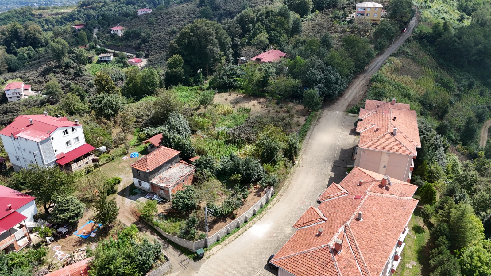 MABEL GAYRİMENKUL/VAKFIKEBİR/KÖREZ TOKİ YANI KONUT İMARLI ARSA